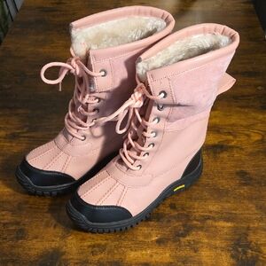 Fluffy Pink Winter Boots Size 6